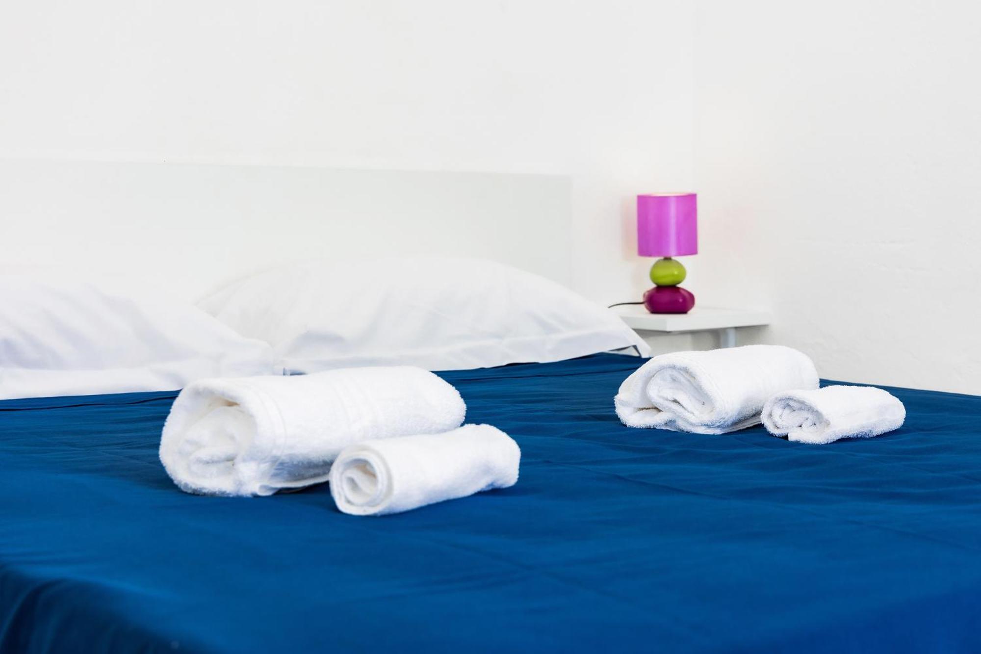 Riva Smeralda Camping Lodge Milazzo Kültér fotó